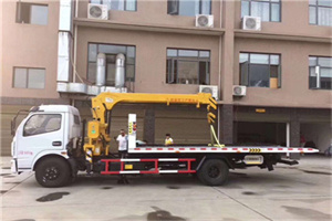 路北附近汽车轮胎更换